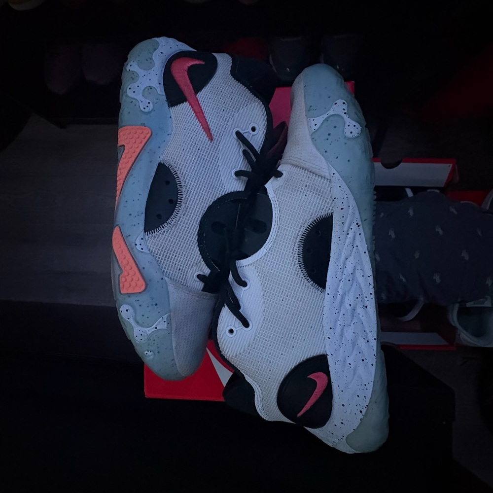 Nike PG 6 ‘Fluoro’